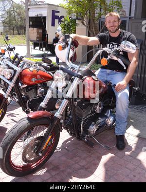 Ben Cohen nimmt an der jährlichen Kiehl's Liferide for amfAR 2013 4. Teil, die im The Grove, Los Angeles, stattfand. Stockfoto