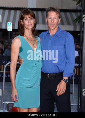 Alexandra Paul und Ian Murray nehmen an der Weltpremiere von „Riddick“ im Westwood Village Theater in Los Angeles Teil. Stockfoto