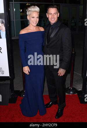 Alecia Moore, Carey Hart bei der Premiere „Danke fürs Teilen“ in Los Angeles, Kalifornien. Stockfoto