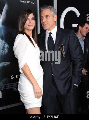 George Clooney & Sandra Bullock bei der „Gravity“ New York Premiere am AMC Lincoln Square Stockfoto