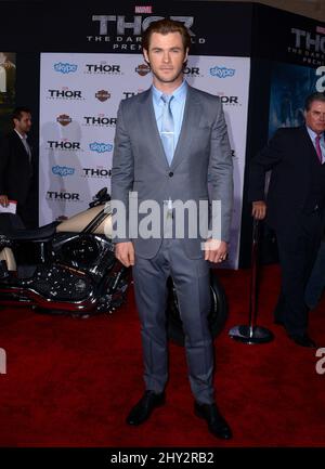 Chris Hemsworth bei der Premiere von 'Thor: The Dark World' in Los Angeles im El Capitan Theatre in Los Angeles, USA. Stockfoto