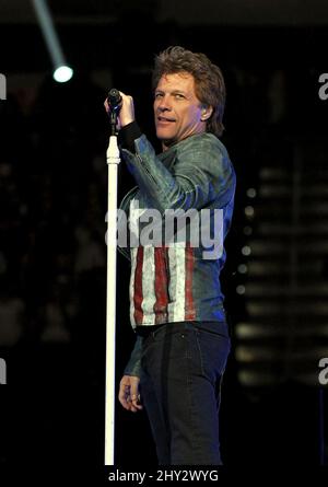 Bon Jovi tritt während seiner „because We Can“-Tour in der PNC Arena auf Stockfoto
