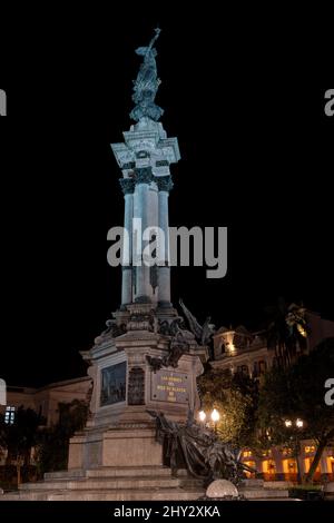 Unabhängigkeitsdenkmal (Monumento a la Independencia) am Unabhängigkeitsplatz (Plaza Grande), Quito, Ecuador Stockfoto