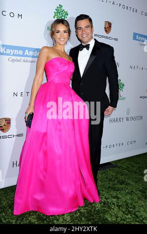 Jessica Alba und Cash Warren nehmen an der zweiten jährlichen Gala Baby2Baby im Book Bindery, Culver City, Kalifornien, Teil. Stockfoto