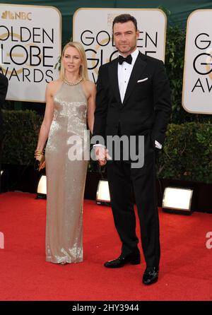 Naomi Watts & Liev Schreiber bei der Ankunft bei den jährlichen Golden Globe Awards 71. im Beverly Hilton in Beverly Hills, Los Angeles, CA, USA, im Januar 12, 2014. Stockfoto