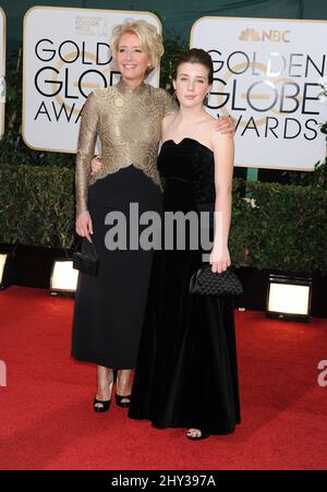 Emma Thompson und Gaia Romilly Wise nehmen an den jährlichen Golden Globe Awards 71. Teil, die am 12. Januar 2014 im Beverly Hilton Hotel verliehen werden. Stockfoto