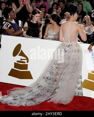 Katy Perry kommt am 26. Januar 2014 bei den jährlichen Grammy Awards 56. im Staples Center in Los Angeles an. Stockfoto