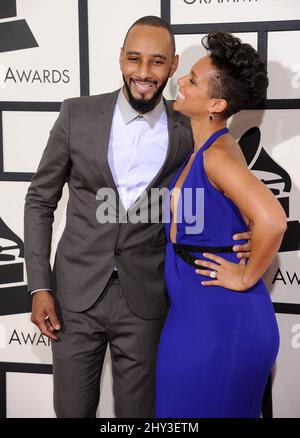 Alicia Keys & Swizz Beatz kommt am Sonntag, den 26. Januar 2014, bei den jährlichen GRAMMY Awards 56. im Staples Center in Los Angeles an. Stockfoto