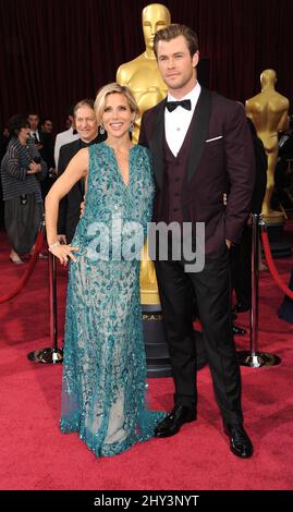 Elsa Pataky und Chris Hemsworth bei der Ankunft bei den Academy Awards 86. im Dolby Theater in Hollywood, Los Angeles, CA, USA, März 2, 2014. Stockfoto