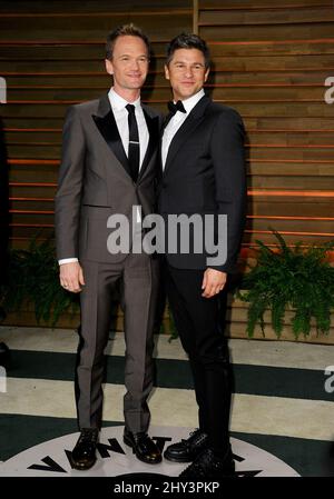 Neil Patrick Harris und David Burtka kommen am 2. März zur Vanity Fair Oscar Party 2014 in West Hollywood, Los Angeles, CA, USA, 2014. Stockfoto