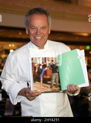 Wolfgang Puck Makes IT Healthy Cook Buchunterzeichnung im Spago Las Vegas, den Forum Shops im Caesars Palace. Stockfoto