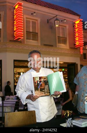 Wolfgang Puck Makes IT Healthy Cook Buchunterzeichnung im Spago Las Vegas, den Forum Shops im Caesars Palace. Stockfoto