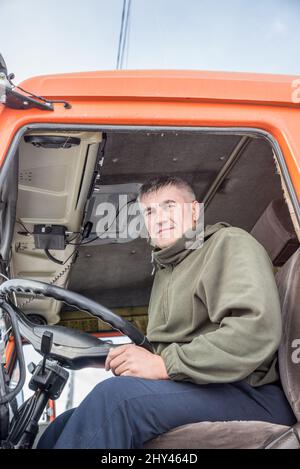 Andrey, ein Geländewagenfahrer in Salekhard, Yamalo-Nenzen Autonomous Okrug, Russland Stockfoto