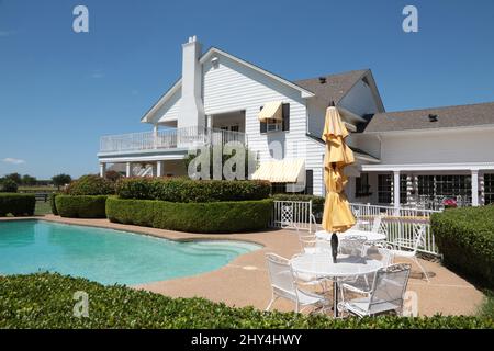 Ein allgemeiner Blick auf die Southfork Ranch, aus der CBS Television Series 'Dallas', in Parker, Texas. Stockfoto