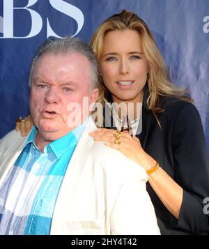 Jack McGee & Tea Leoni bei der CBS-CW-Showtime Summer TCA Press Tour 2014 im Pacific Design Center in Los Angeles, Kalifornien. Stockfoto