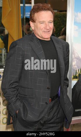 DATEI-FOTO: Robin Williams stirbt mit 63 Jahren. Robin Williams bei der Premiere von 'RV'. (Los Angeles, Kalifornien) Stockfoto