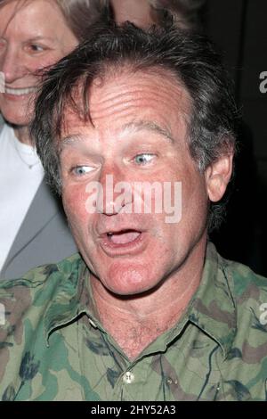 DATEI-FOTO: Robin Williams stirbt mit 63 Jahren. Robin Williams bei einem Q&A für „One Hour Photo“. (Hollywood, Kalifornien) Stockfoto