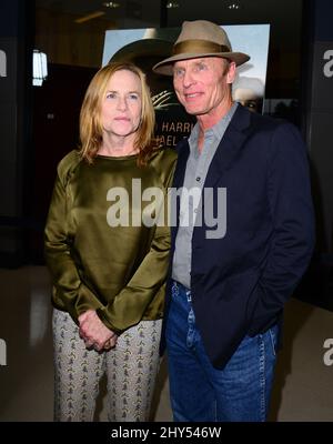 Ed Harris, Amy Madigan bei der Vorführung von „La“ im Landmark Theatre in Los Angeles, CA, USA, am 21. August 2014. Stockfoto