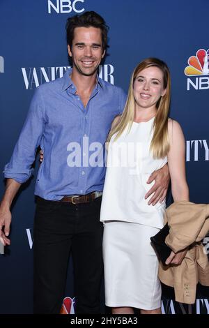 David Walton & Majandra Delfino bei der NBC Vanity Fair 2014-2015 TV Saison Red Carpet Event in der Hyde Sunset Kitchen Stockfoto