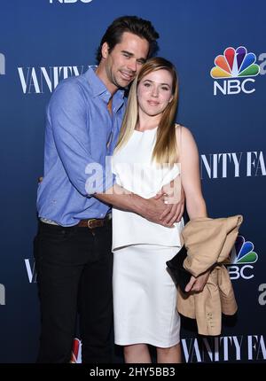 David Walton & Majandra Delfino bei der NBC Vanity Fair 2014-2015 TV Saison Red Carpet Event in der Hyde Sunset Kitchen Stockfoto