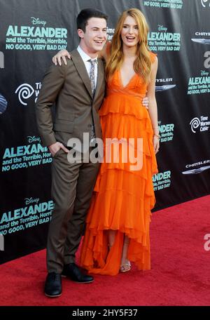 Dylan Minnette, Bella Thorne, kommt zur Premiere von „Alexander and the terrible, Horrible, No Good, Very Bad Day“ im El Capitan Theatre, Los Angeles Stockfoto