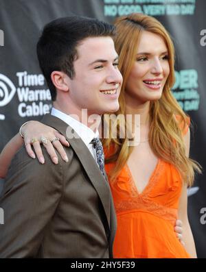 Dylan Minnette, Bella Thorne, kommt zur Premiere von „Alexander and the terrible, Horrible, No Good, Very Bad Day“ im El Capitan Theatre, Los Angeles Stockfoto