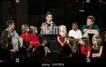 Idina Menzel CMA Country Christmas in der Bridgestone Arena Stockfoto