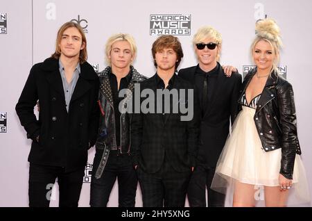 R5 Teilnahme an den American Music Awards 2014 im Nokia Theater Stockfoto