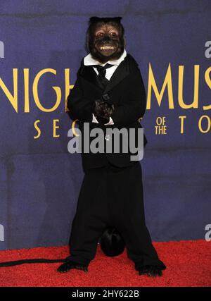 Monkey Crystal aka Dexter bei der Premiere von „Night at the Museum: Secret of the Tomb“ im Ziegfeld Theatre in New York, USA. Stockfoto