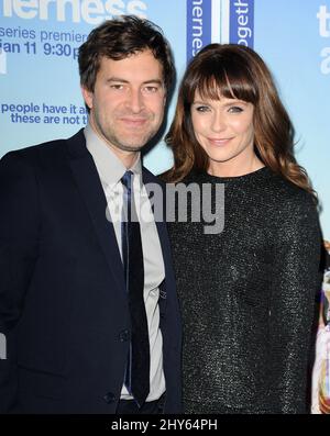 Mark Duplass, Katie Aselton bei der Premiere von „Togetherness“ Stockfoto