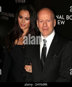 Bruce Willis und Emma Heming nahmen an der National Board of Review Gala 2015 in New York Teil Stockfoto