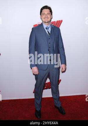 Toby Leonard-Moore bei der Premiere von 'Daredevil' in Los Angeles Stockfoto