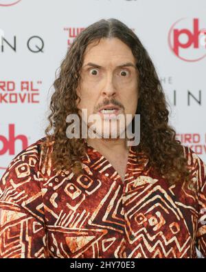 „Weird Al“ Yankovic bei Autogrammen an der LINQ Promenade in Las Vegas, Nevada. Stockfoto