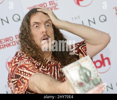 „Weird Al“ Yankovic bei Autogrammen an der LINQ Promenade in Las Vegas, Nevada. Stockfoto