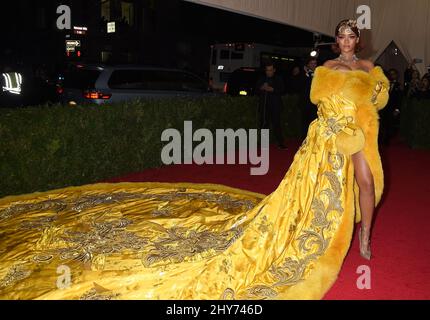 Rihanna beim Besuch des Metropolitan Museum of Art Met Gala, in New York City, USA. Stockfoto