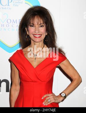 Susan Lucci kommt zu dem jährlichen Women Who Care Awards Lunch 14., das am 7. Mai 2015 in Cipriani stattfand und der United Cerebra Palsy of New York City zugute kam. Stockfoto