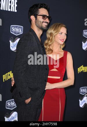 Brittany Snow, Tyler Hoechlin bei der Weltpremiere von Pitch Perfect 2 in Los Angeles, Kalifornien. Stockfoto