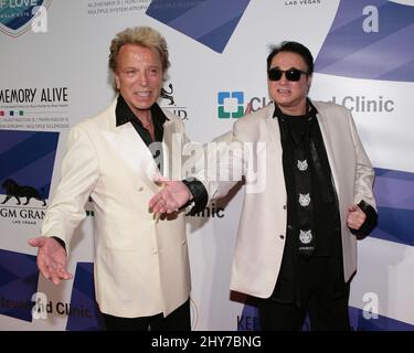 Siegfried Fischbacher, Roy Horn nimmt an der „Keep Memory Alive 19. Annual POWER OF LOVE“-Gala in der MGM Grand Garden Arena Teil Stockfoto