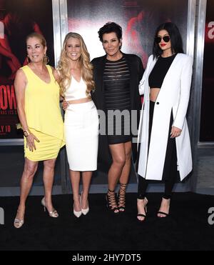 Kathie Lee Gifford, Cassidy Gifford, Kris Jenner und Kylie Jenner kommen zur Galgen-Premiere an der Hollywood High School, Los Angeles. Stockfoto