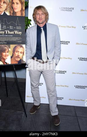 Owen Wilson nimmt an der „She's Funny That Way“-Premiere in Los Angeles im Harmony Gold Theatre Teil. Stockfoto