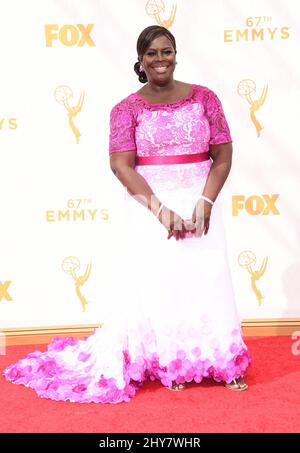 Retta kommt am Sonntag, den 20. September 2015, bei den Primetime Emmy Awards 67. im Microsoft Theater in Los Angeles an. Stockfoto