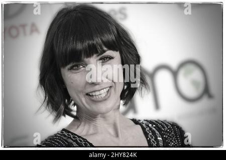 Constance Zimmer nahm am 25.. Jahrestag der Environmental Media Association in den Warner Brother Studios Lot Teil Stockfoto