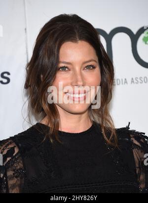 Jessica Biel nimmt am 25.. Jahrestag der Environmental Media Association in den Warner Brother Studios Lot Teil Stockfoto