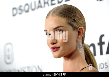 Rosie Huntington-Whiteley nimmt an der amfAR Inspiration Gala 2015 Teil Stockfoto