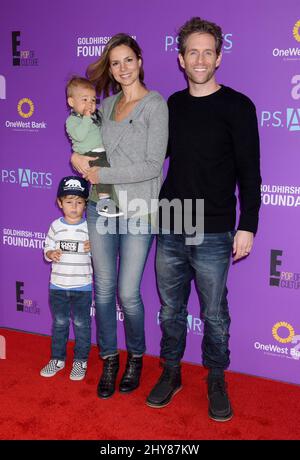 Glenn Howerton, Jill Latiano, Miles Howerton P.S. ARTS presents Express Yourself 2015, veranstaltet im Barker Hanger am Santa Monica Airport Stockfoto