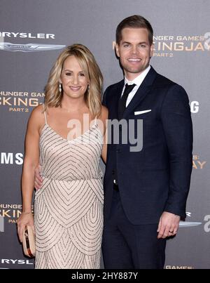 Jenn Brown und Wes Chatham 'The Hunger Games: Mockingjay - Part 2' Los Angeles Premiere im Microsoft Theater Stockfoto