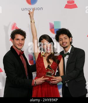 Monsieur Perine posiert im Presseraum bei den jährlichen Latin Grammy Awards 16. in der MGM Grand Garden Arena am Donnerstag, den 19. November 2015 in Las Vegas. Stockfoto