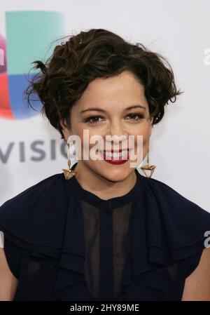 Natalia Lafourcade posiert im Presseraum bei den jährlichen Latin Grammy Awards 16. in der MGM Grand Garden Arena am Donnerstag, den 19. November 2015 in Las Vegas. Stockfoto