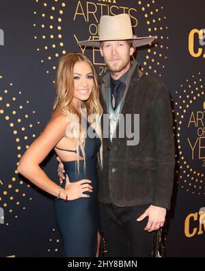 Brian Kelley von Florida Georgia Line und Brittney Marie Cole nahmen an den CMT Artists of the Year 2015 im Schermerhorn Symphony Center Teil Stockfoto