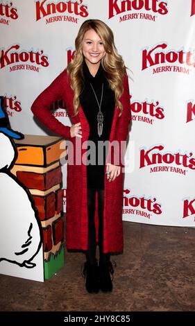 Brooke Sorenson bei der Ankunft für die Knott's Berry Farm Countdown to Christmas und Snoopy's Merriest Tree Lighting, Buena Park, 5. Dezember 2015. Stockfoto